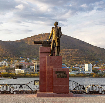 Памятник Василию Завойко